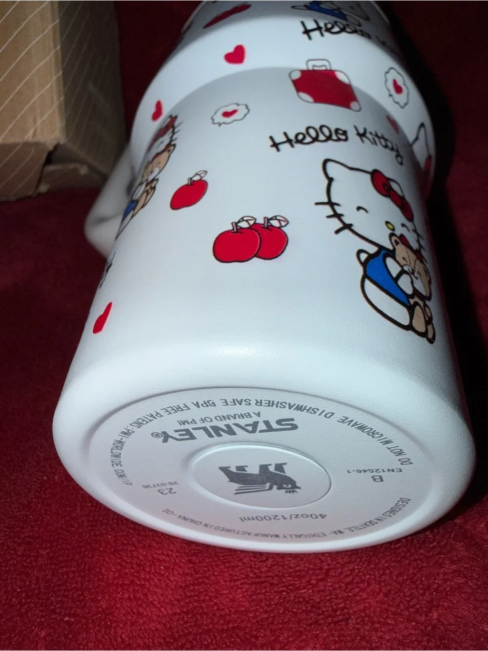 Stanley White Hello Kitty “Apples” H2.0 40 oz. Quencher Tumbler- New - Picture 4 of 4